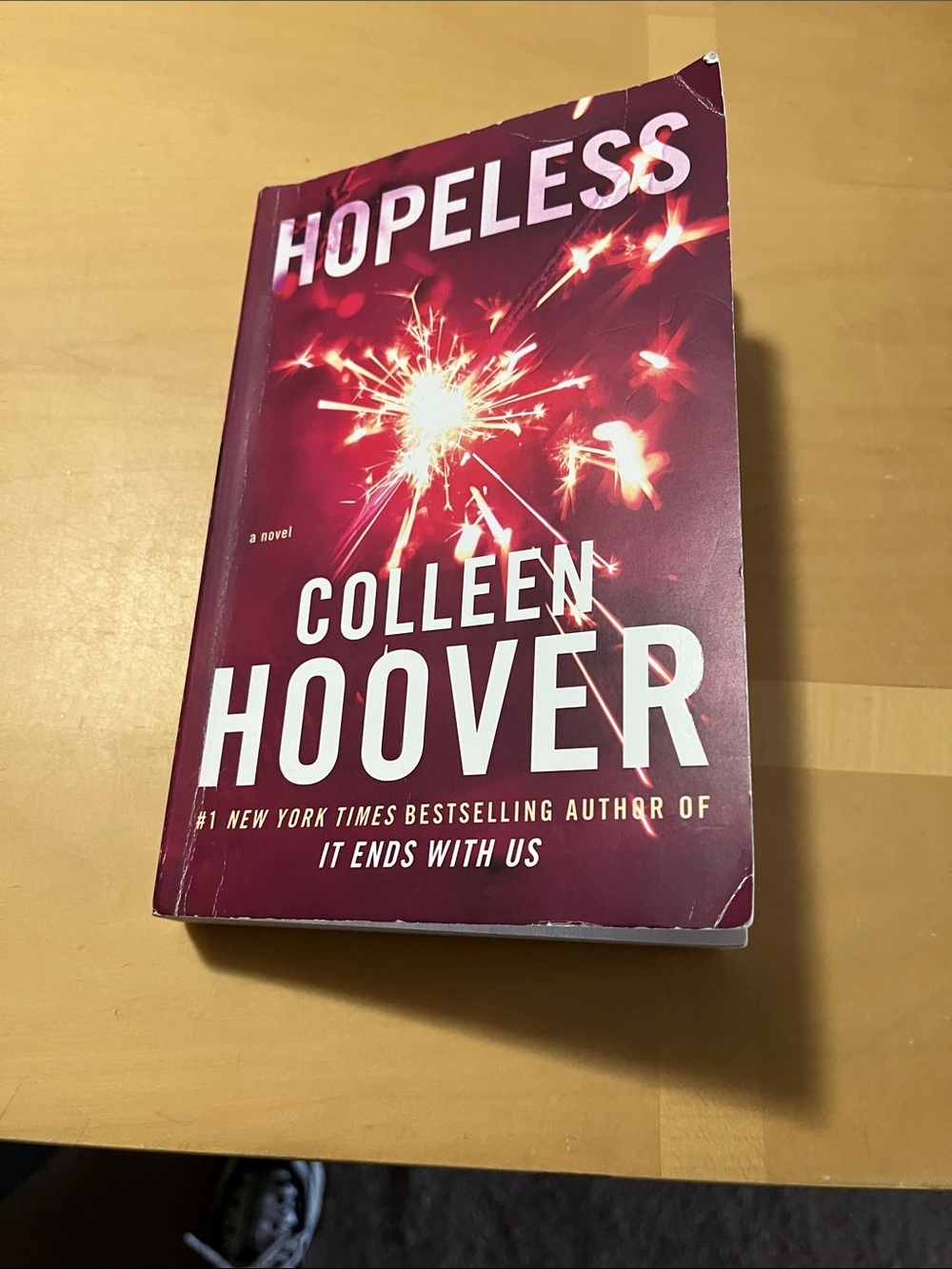Hopeless by Colleen Hoover - Deep Red Paperback